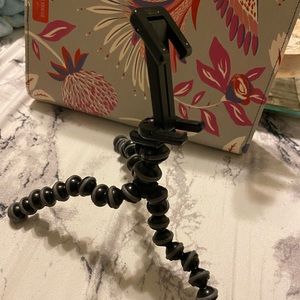 Phone tripod